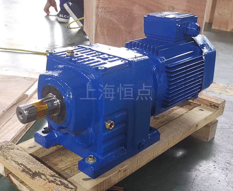 R47系列減速機配電機，藍色油漆實物照片