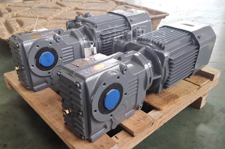 KA37系列減速機通孔輸出，配電機實物圖