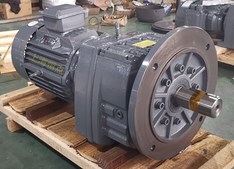 RF87減速機，立式安裝，輸入配電機，實物照片如下