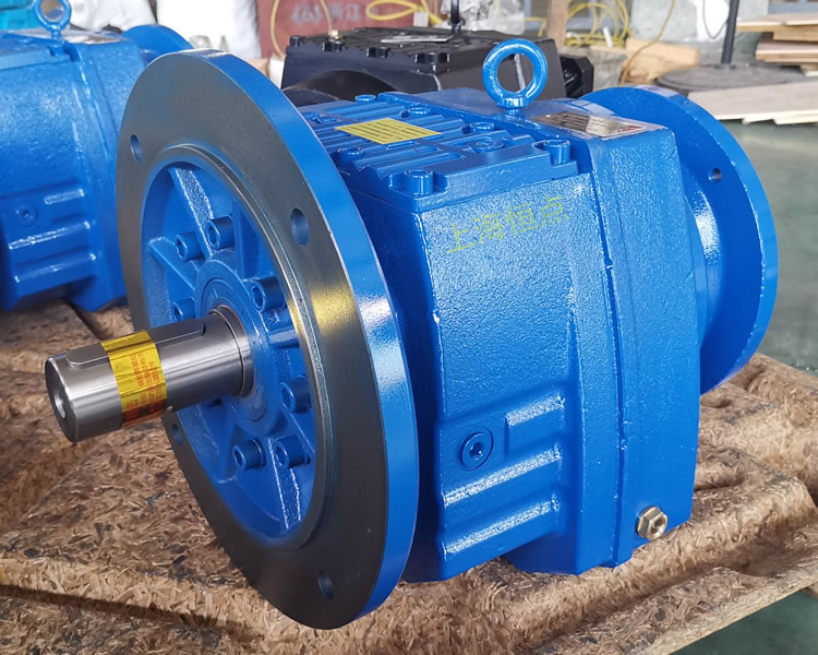 RF87減速機，輸入配法蘭B5端蓋，立式法蘭輸出，實物照片