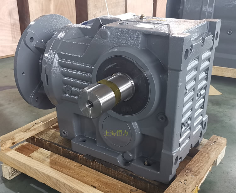 K97減速機，輸入配電機法蘭端蓋，右輸出單軸，實物圖如下