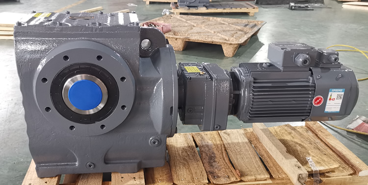 SA97R57減速機 輸入配變頻電機 輸出通孔 實物-上海恒點